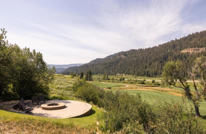the sylvan lodge at snake river sporting club