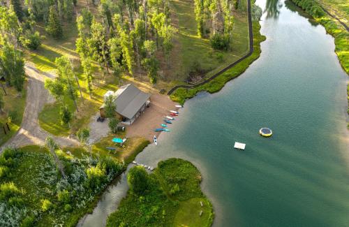 the sylvan lodge at snake river sporting club