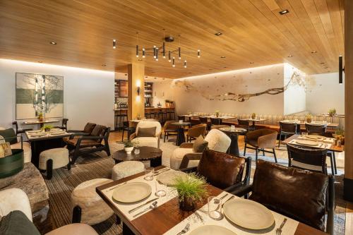 the sylvan lodge at snake river sporting club