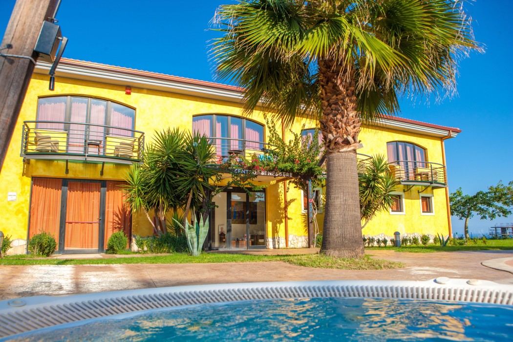 relais capo spulico beach and spa