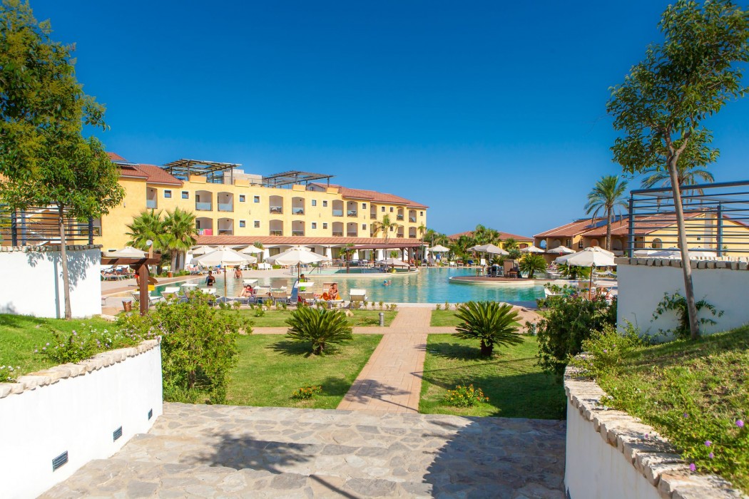relais capo spulico beach and spa