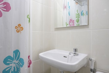 elegant 1br apartment at m town residence near summarecon mall