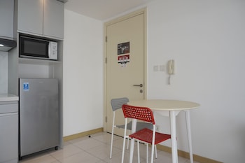 elegant 1br apartment at m town residence near summarecon mall