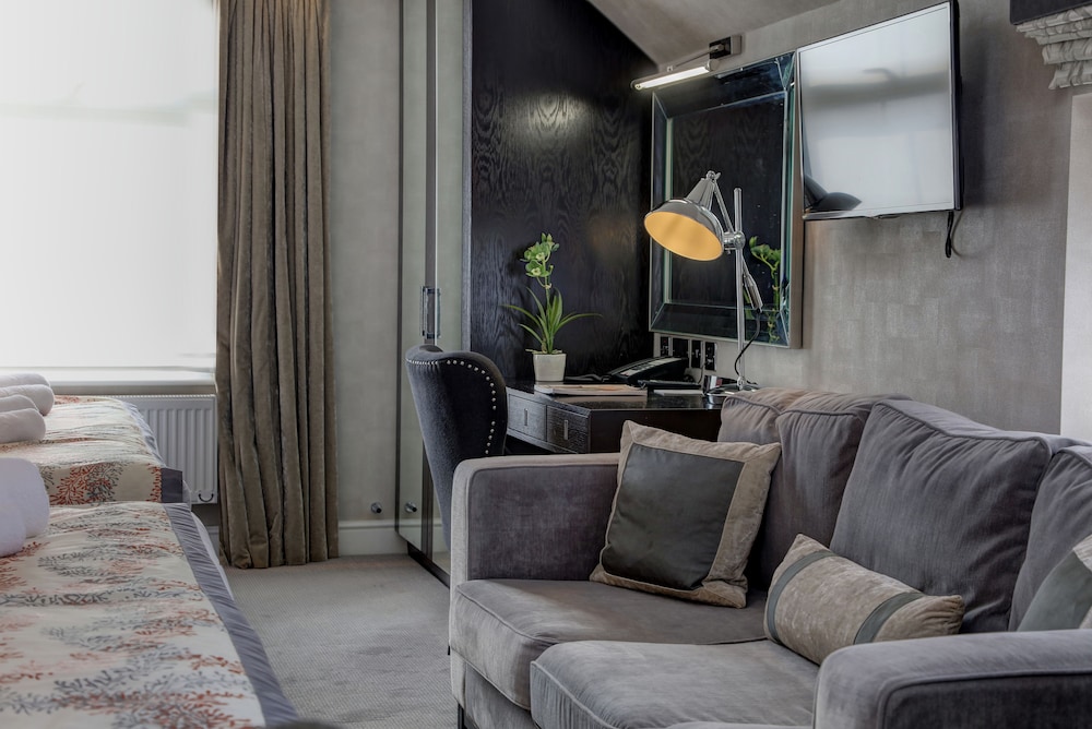spark by hilton london chiswick