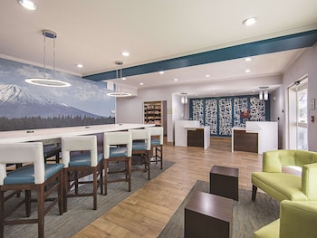 Spark By Hilton Central Point Medford,,3 star