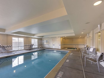 spark by hilton central point medford