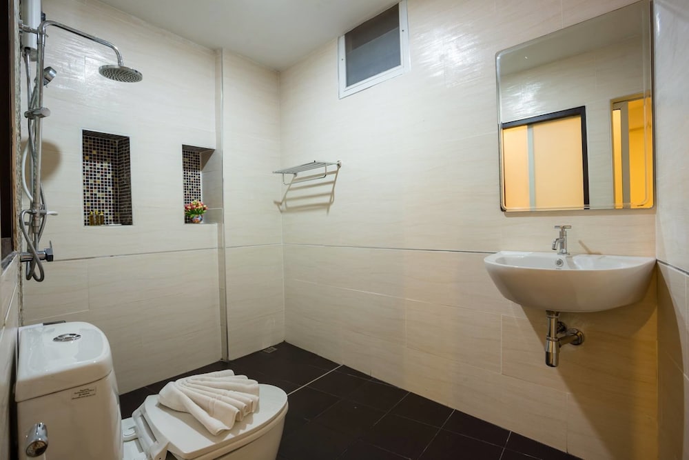 the elegant patong