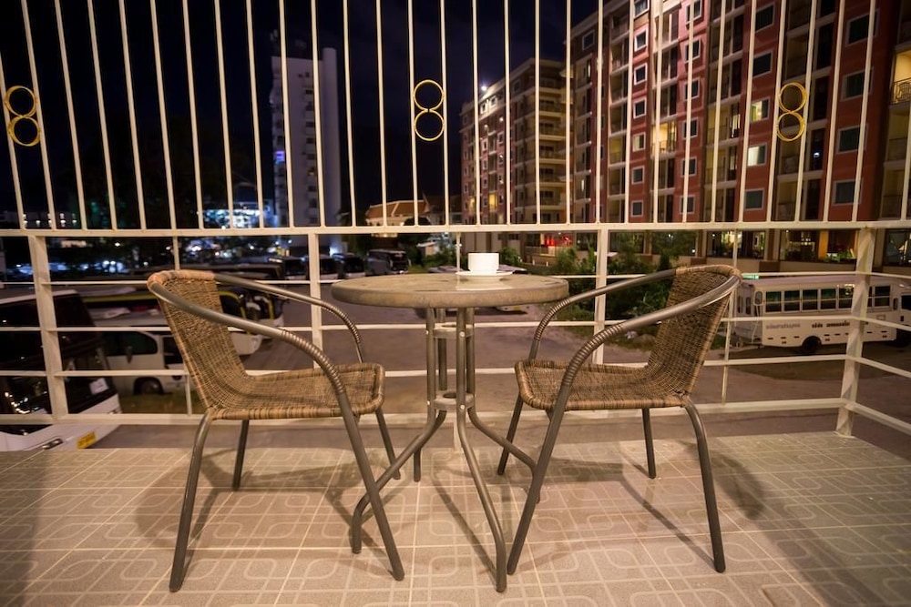 the elegant patong