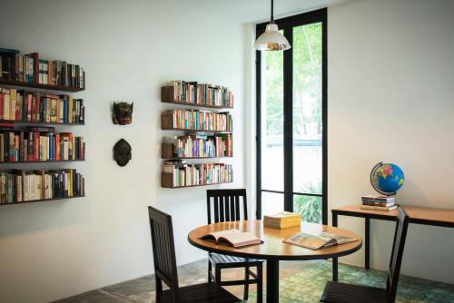 pages rooms