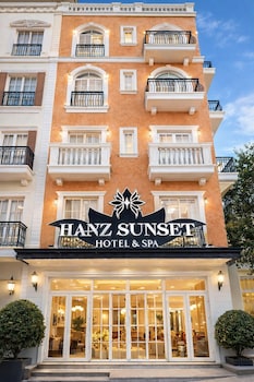 hanz sunset hotel and spa