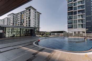 vivacity megamall serviced apartments