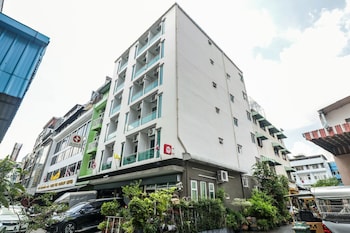 the fifth residence hotel