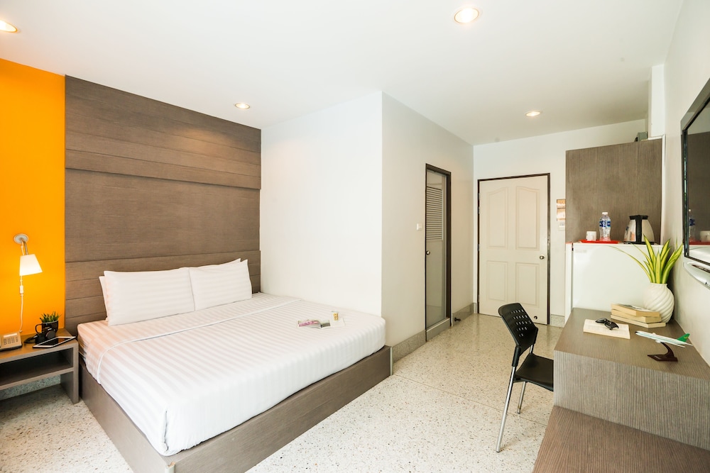 the fifth residence hotel