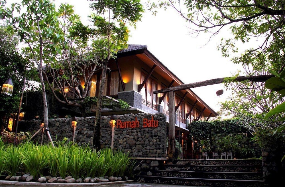 rumah batu boutique hotel
