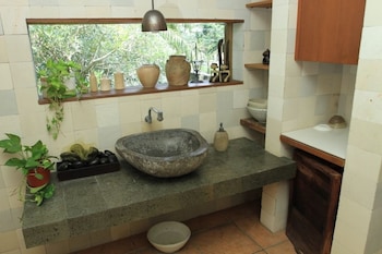 rumah batu boutique hotel