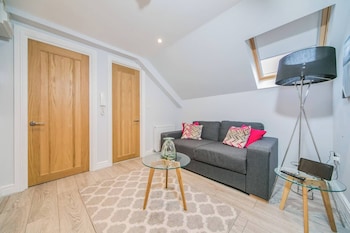 14 Helena House Lux Apartment,,2 star