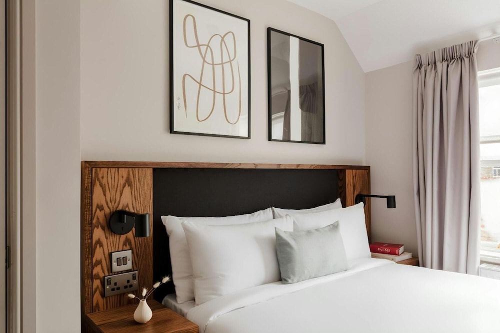 the leeson inn