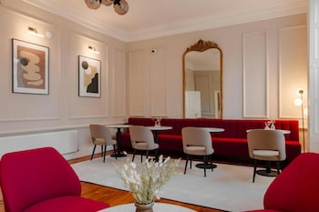 The Leeson Inn,,2 star