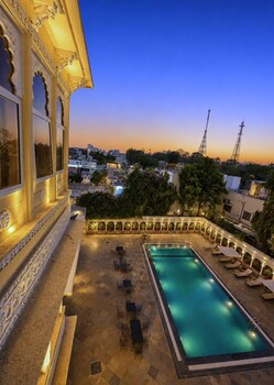 amar mahal luxury boutique hotel near fateh sagar lake udaipur
