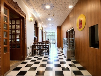 amar mahal luxury boutique hotel near fateh sagar lake udaipur