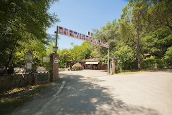 hu firenze certosa camping in town