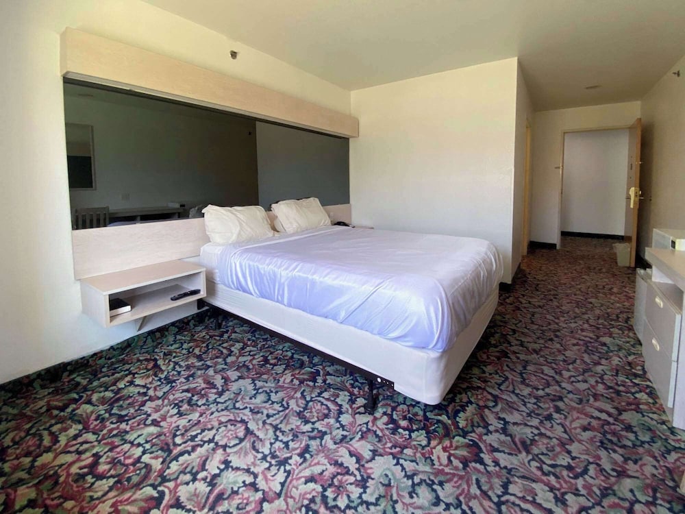 motel 6 mcalester ok south