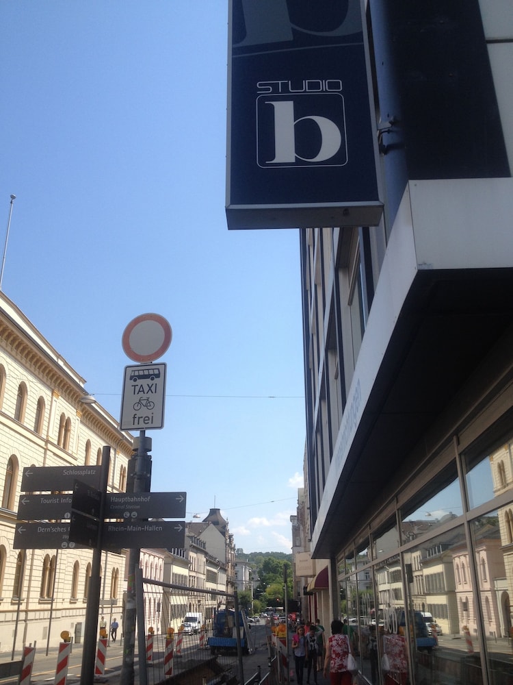 business hostel wiesbaden