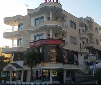 lion gate hotel