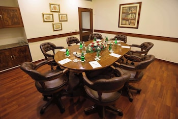 radisson hotel jalandhar grand windsor resorts ltd