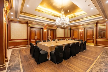 radisson hotel jalandhar grand windsor resorts ltd