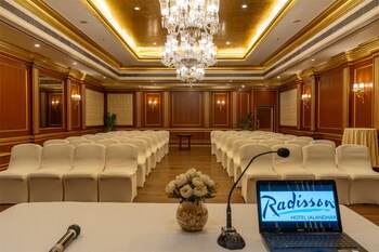 radisson hotel jalandhar grand windsor resorts ltd