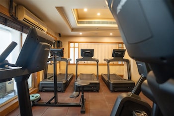 radisson hotel jalandhar grand windsor resorts ltd