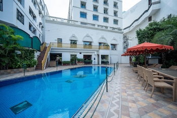 radisson hotel jalandhar grand windsor resorts ltd