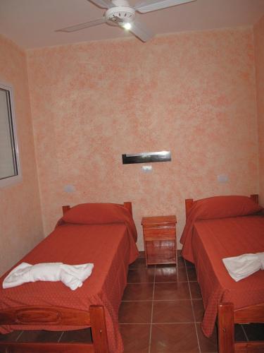 los cedros hotel