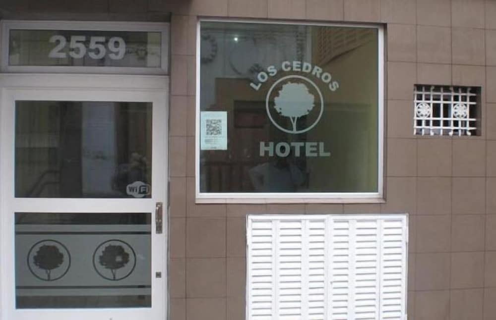 los cedros hotel