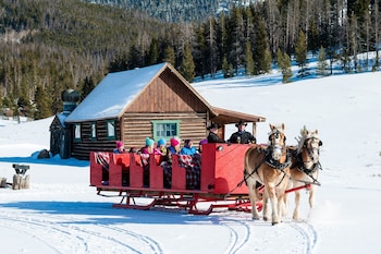 silver mill 8260 2br walk to slopes kids ski free 2 bedroom condo by redawning