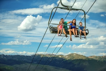 silver mill 8260 2br walk to slopes kids ski free 2 bedroom condo by redawning