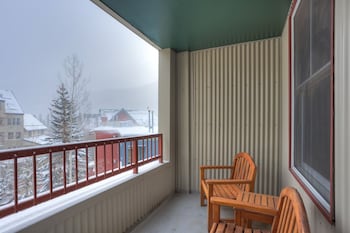 silver mill 8260 2br walk to slopes kids ski free 2 bedroom condo by redawning