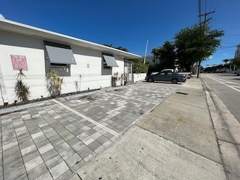 fabulous studio 15 min from the beach
