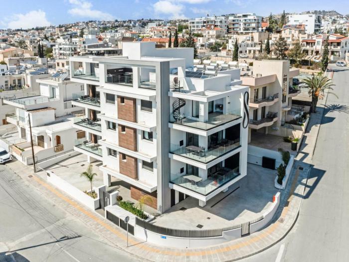 sanders only limassol full building