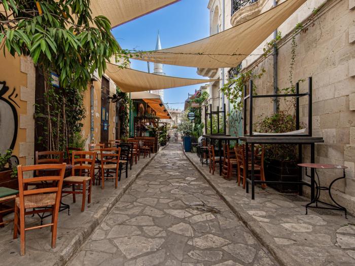 sanders only limassol full building