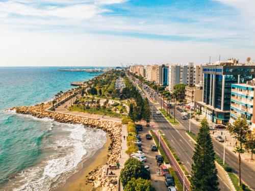 sanders only limassol full building