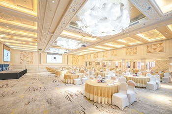 hyatt regency dubai