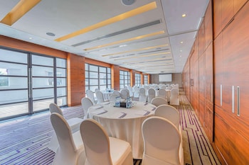 hyatt regency dubai