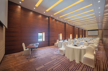 hyatt regency dubai