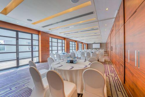 hyatt regency dubai