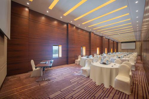 hyatt regency dubai