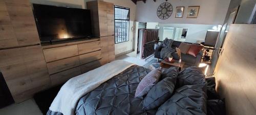 loft shakespeare l private jacuzzi l in provence