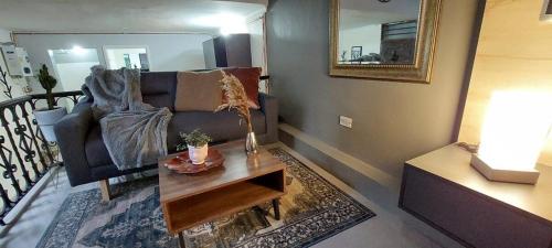 loft shakespeare l private jacuzzi l in provence