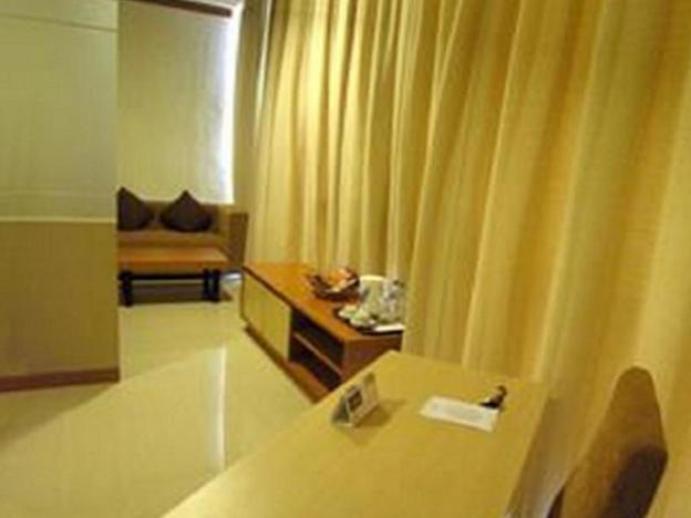 delta sinar mayang hotel